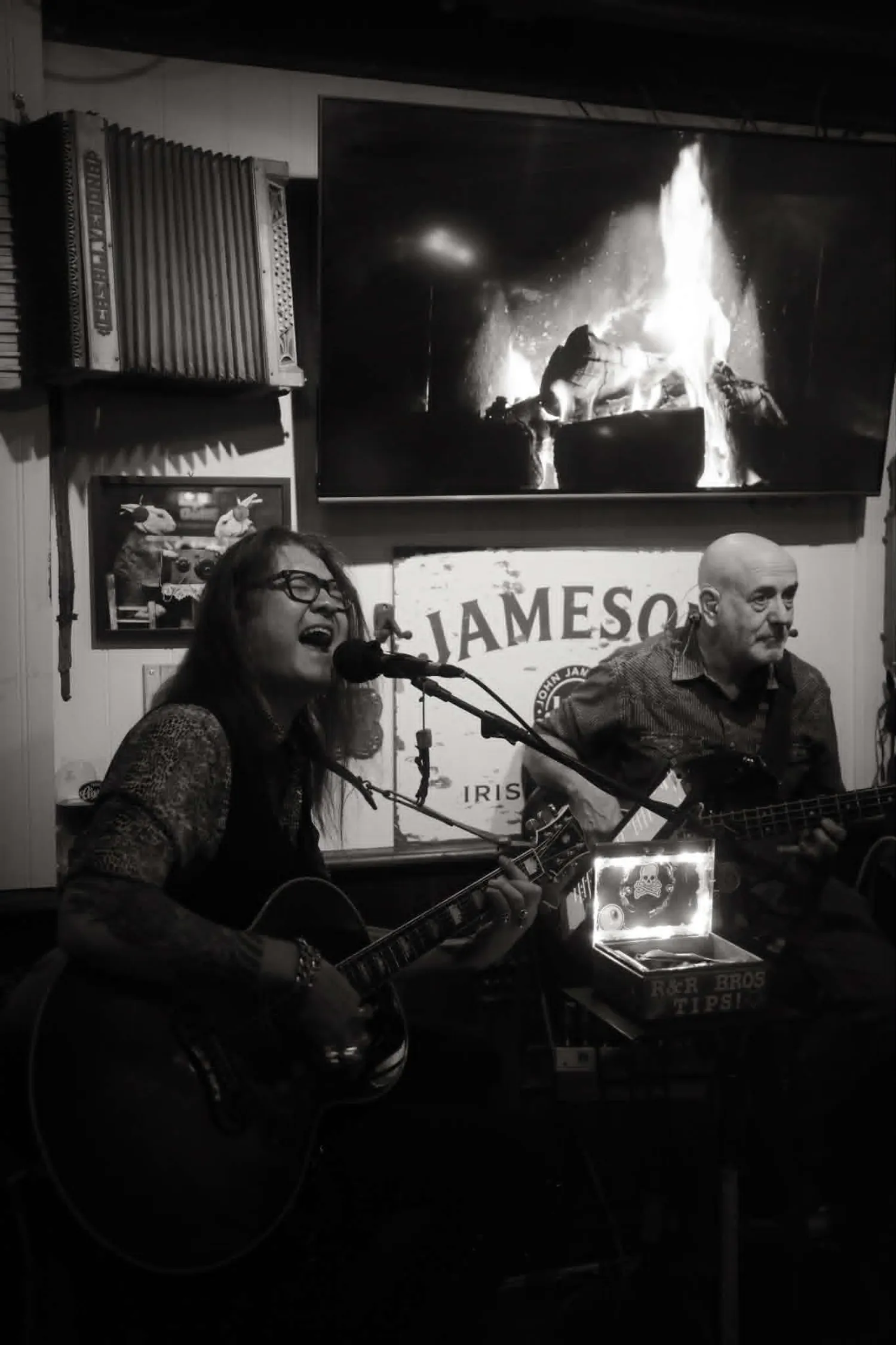 Atmosphere at the bar