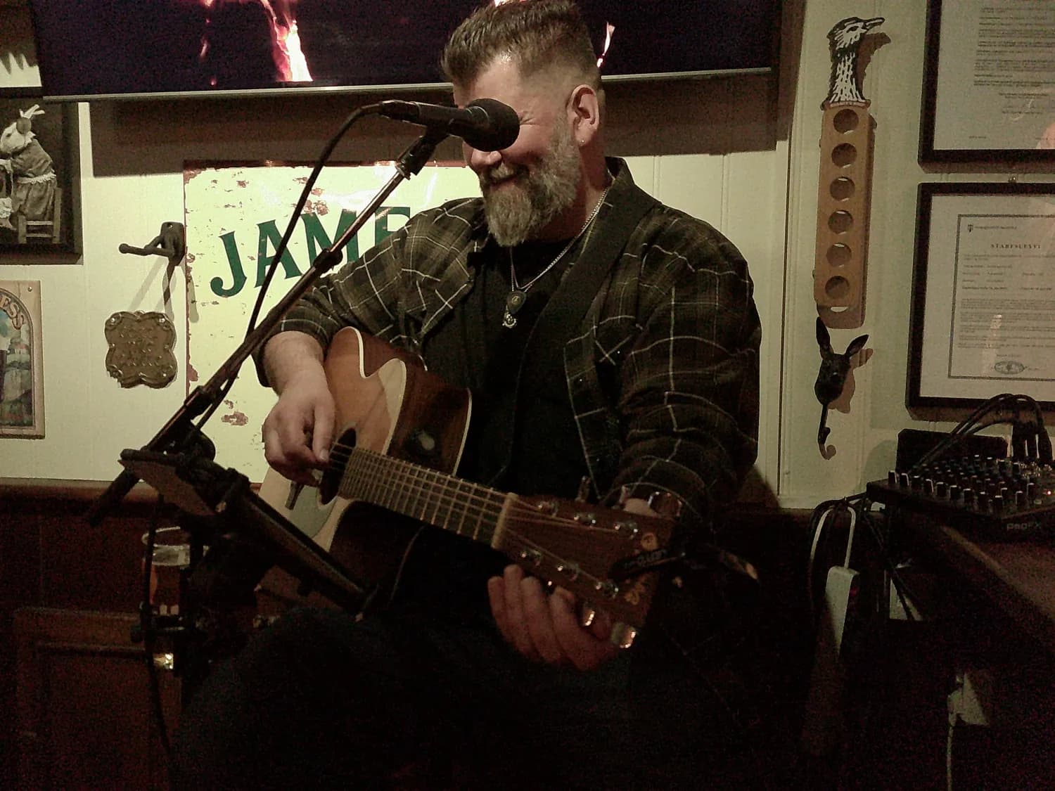 Live atmosphere at The Drunk Rabbit